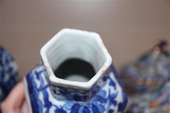 A pair of 19th century Chinese blue and white hexagonal vases H.23.5cm